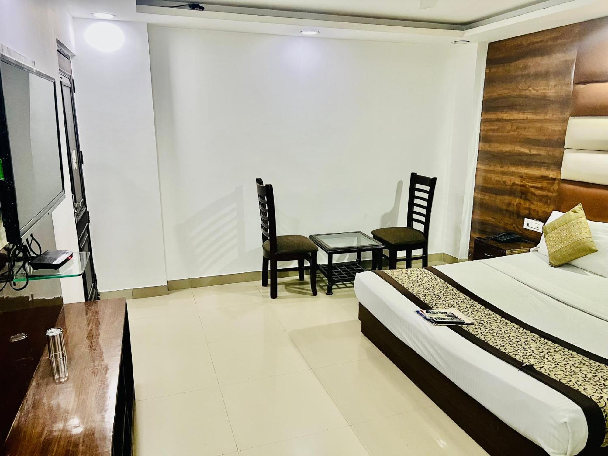 Hotel New Delhi Exterior photo