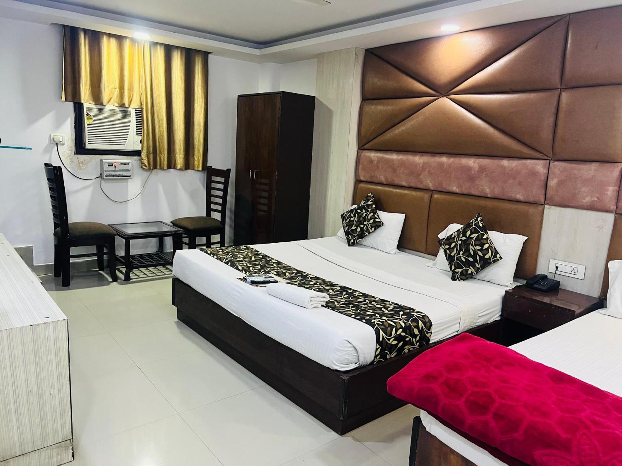 Hotel New Delhi Exterior photo
